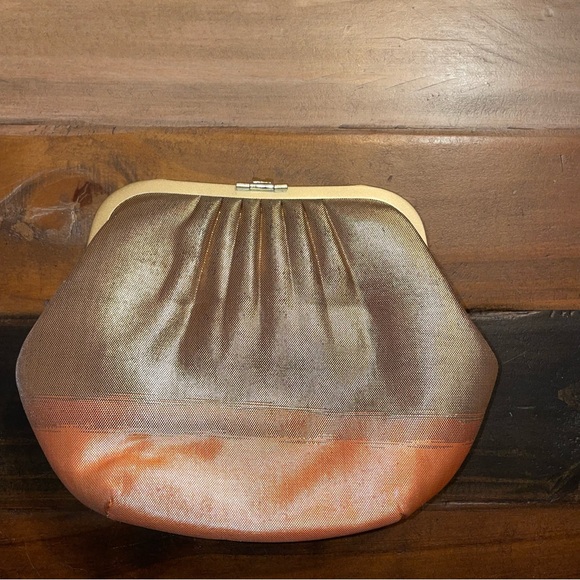 Vintage Japanese Kimono Silk 'Golden Home in The Country' Chain Wallet - Picture 4 of 7